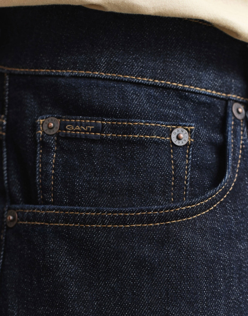 GANT Regular Fit Clean Wash Jeans