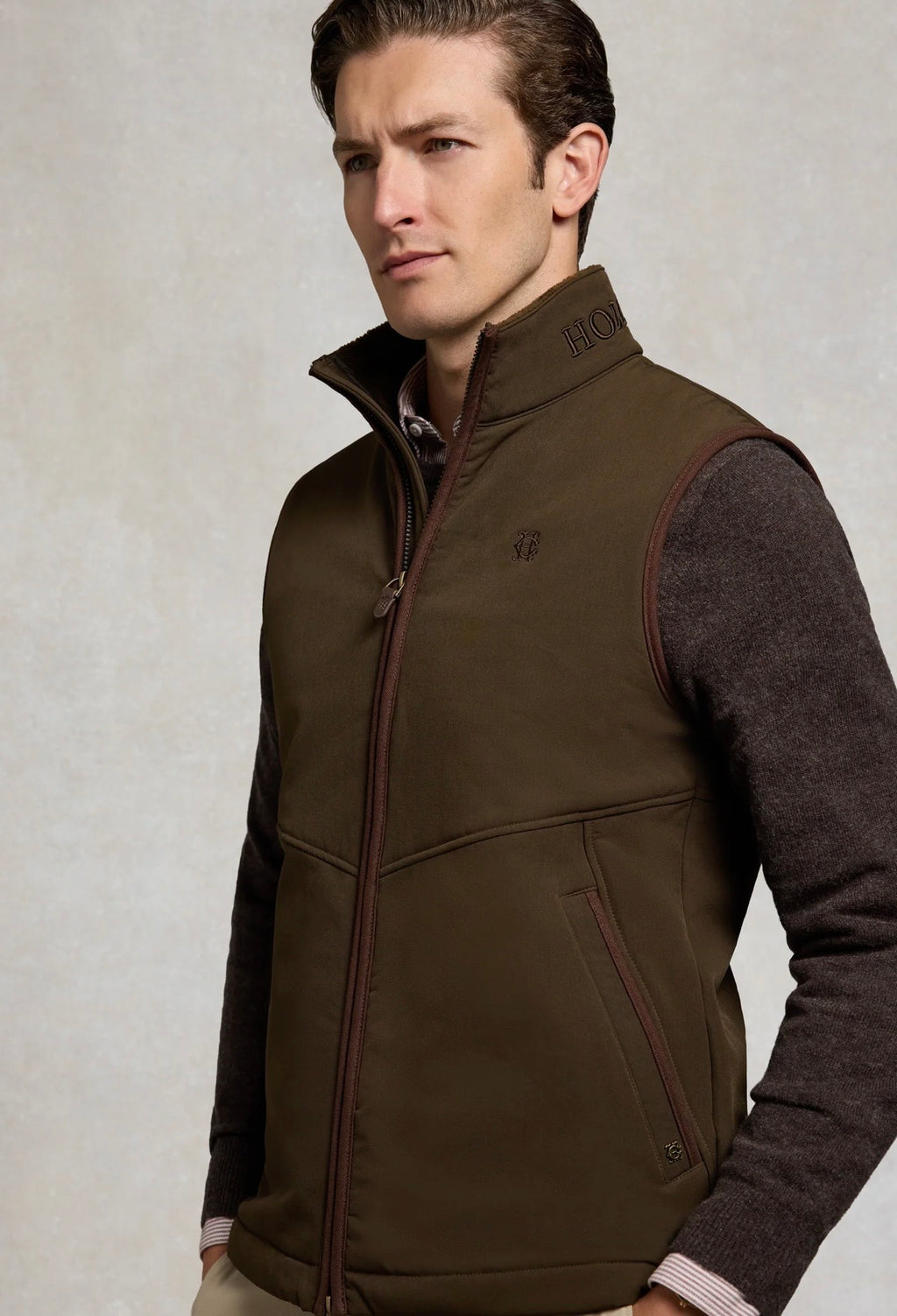 Holland Cooper Men's Classic Softshell Gilet Olive Brown