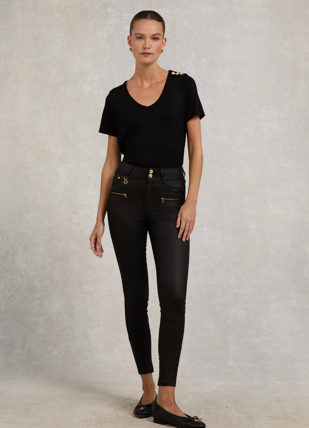 Holland Cooper Relax Fit V-Neck Tee Black